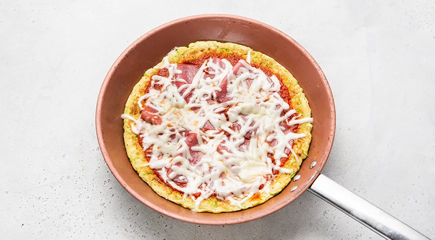 Пицца из кабачков на сковороде