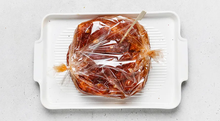 Свиной подчеревок, запеченный в духовке