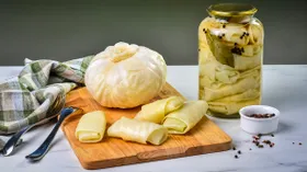 Капустные листья для голубцов на зиму