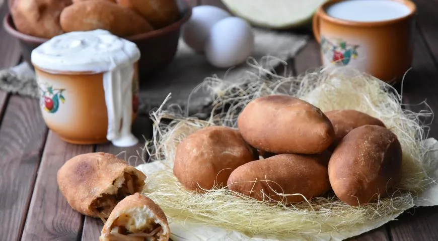 Пирожки с капустой и яйцом на заварном тесте