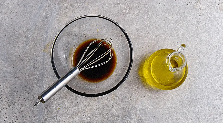 Салат из пекинской капусты с хрустящей лапшой