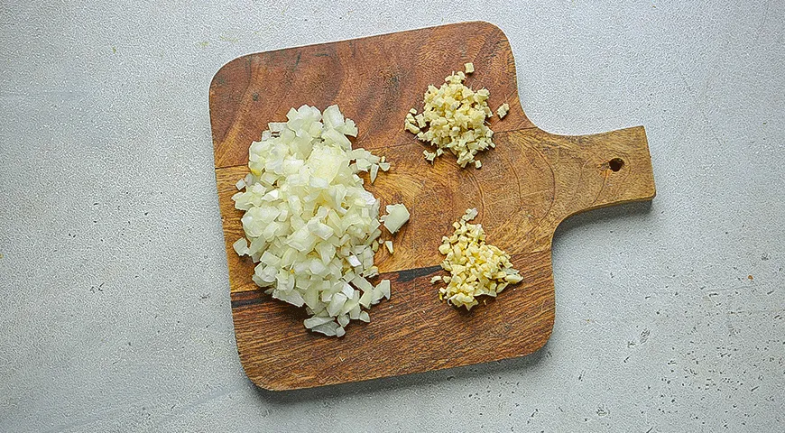 Кокосовое карри с гречкой и кешью