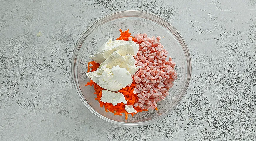 Тарталетки с салатом из ветчины