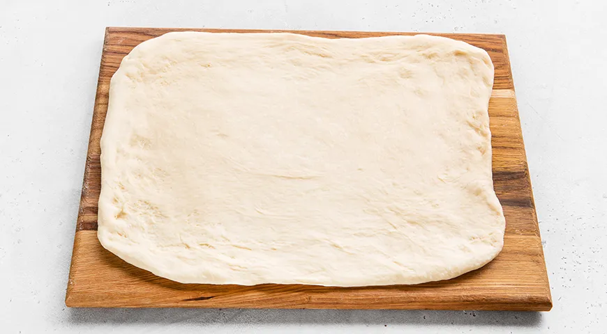 Пирог из дрожжевого теста с повидлом в духовке