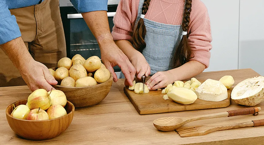 Пюре из яблок, сельдерея и картофеля