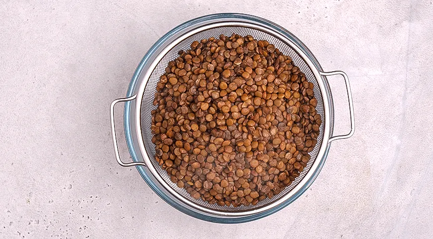 Чевапчичи с чечевицей