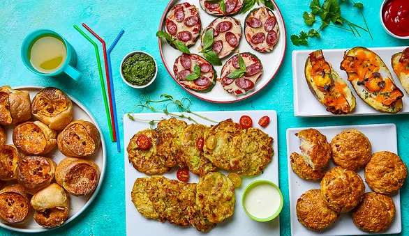 Вкусные закуски для детей: 5 рецептов с колбасой, ветчиной и беконом