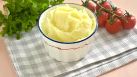 Нежное картофельное пюре на молоке со сливочным маслом
