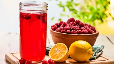 Компот из малины с лимоном на зиму