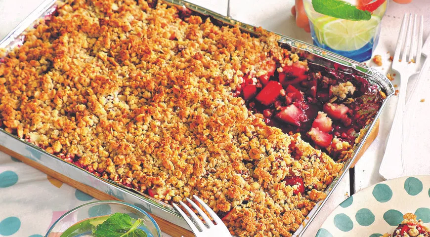 Крамбл с яблоком