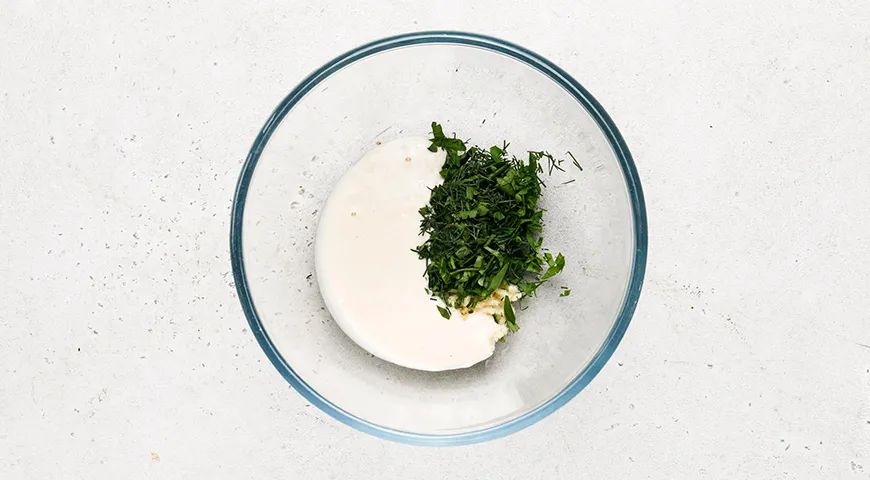 Куриное филе в сметанном соусе