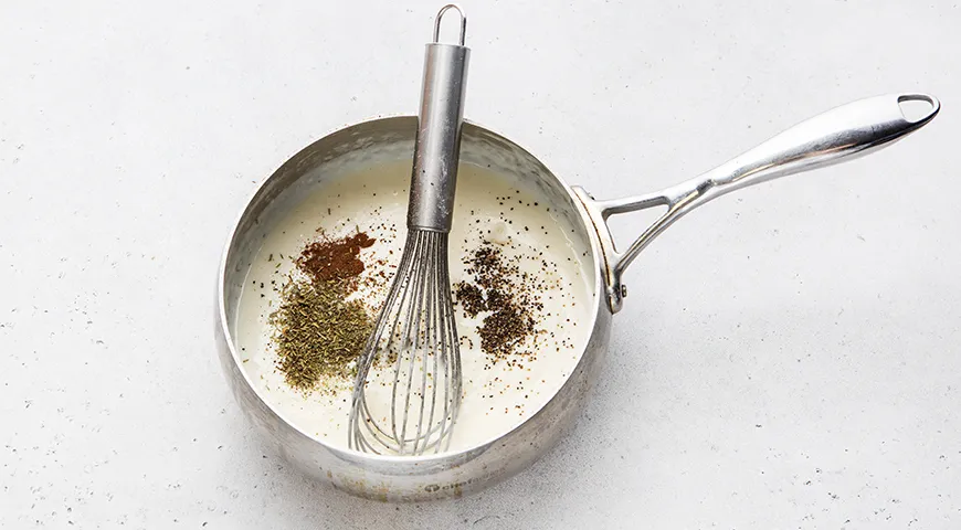 Тефтели под соусом бешамель