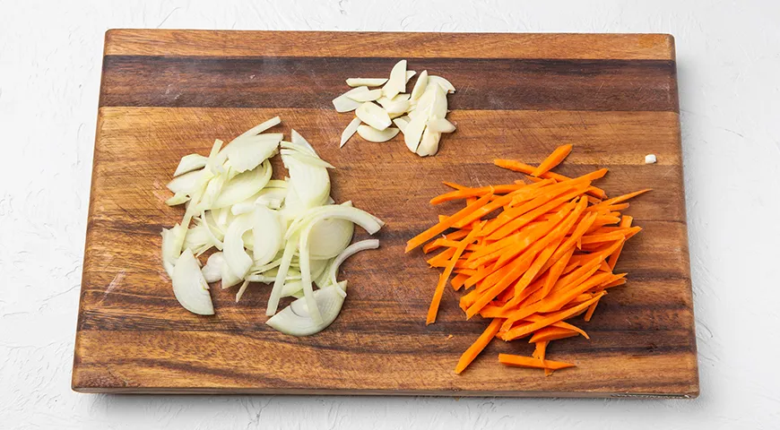 Поджарка из курицы на сковороде