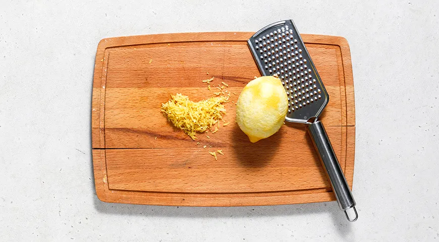 Постный манник с яблоками