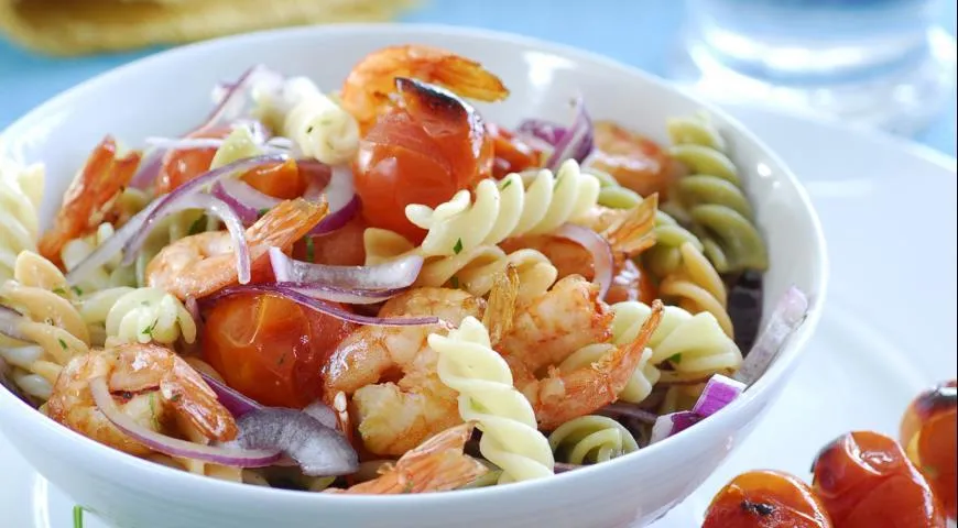 Тёплые салаты из морепродуктов