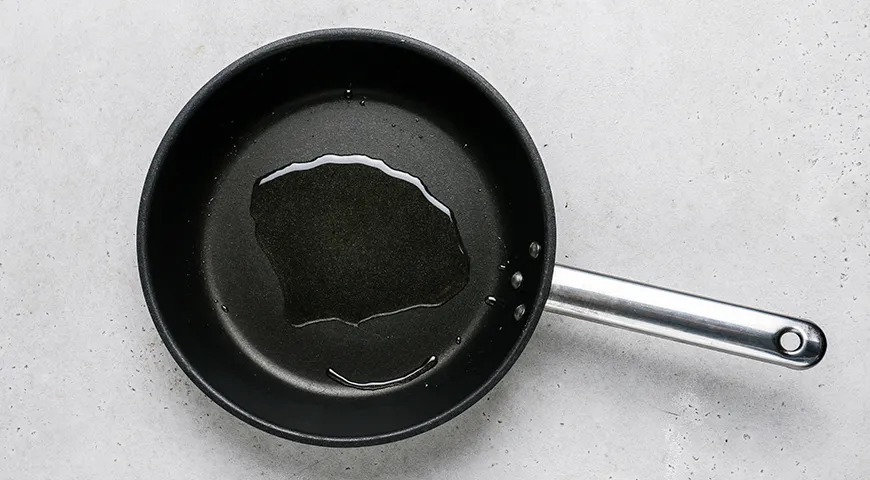 Пышные оладьи на воде с яйцами