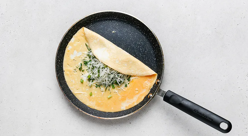 Яичный конвертик с сыром