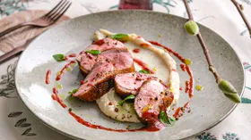 Рецепты с птицей и клубникой