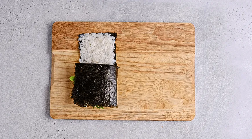 Онигиразу с сыром и ветчиной