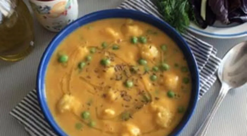 Суп-пюре из тыквы и чечевицы с картофельными клёцками