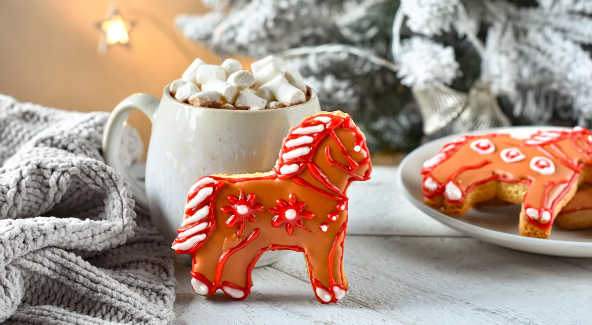 Новогоднее печенье «Конь-огонь»