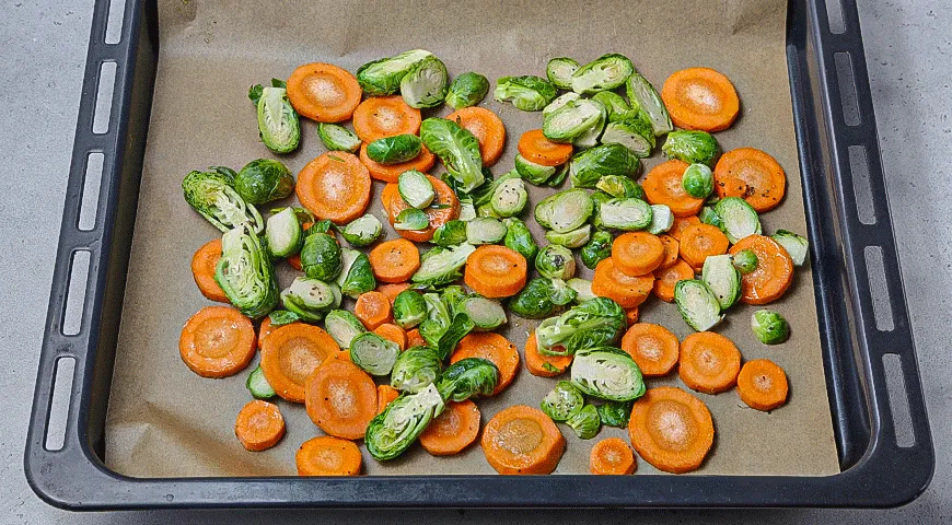 Салат из осенних овощей с беконом