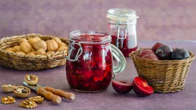 Рецепты со сливами и грецким орехом