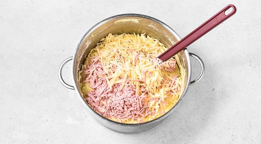 Картофельные котлеты с колбасой