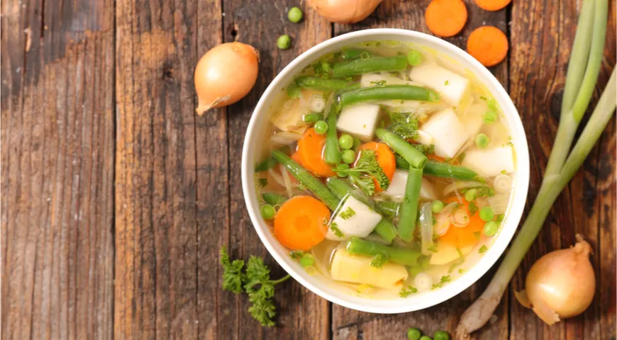 Вам никогда не надоест куриный суп с лапшой, потому что он всегда будет разным