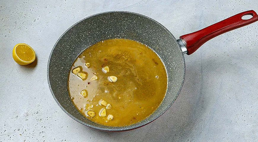 Свиные отбивные с каперсами