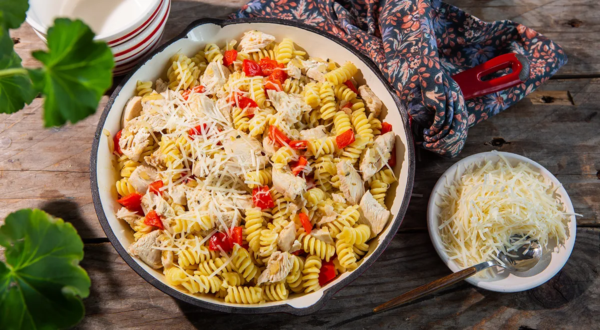 Рецепт макарон с курицей вареной без кожи