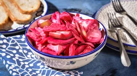 Квашеная капуста со свеклой по-грузински