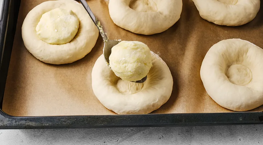 Ватрушки с картофелем и творогом