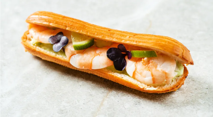 Рецепт эклеров с креветками, огурцами и майонезом