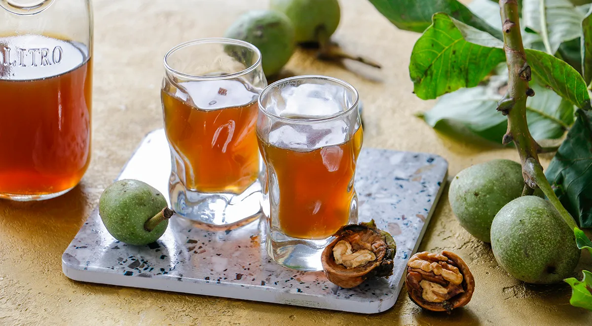 Рецепт настойки из зеленых грецких орехов на водке