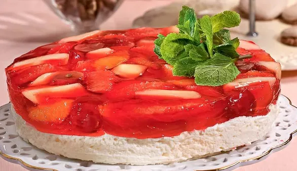 Фруктово-йогуртовый торт на 8 марта