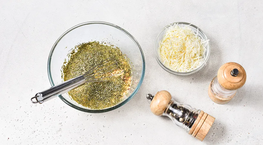 Жареная молодая капуста в яичной заливке