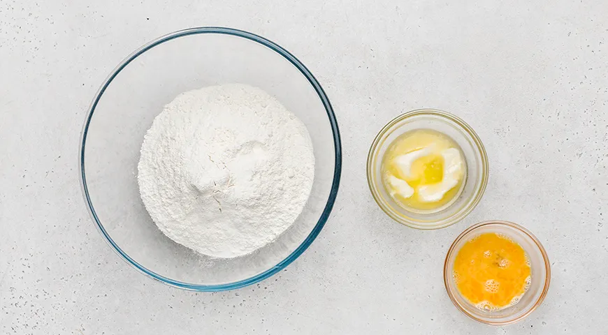 Быстрое дрожжевое тесто для жареных пирожков