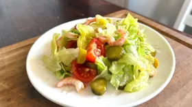 Салат с креветками