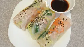 Спринг-роллы с жареной курицей