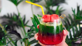 Диетолог высказалась насчет коктейлей с матча: пользы никакой