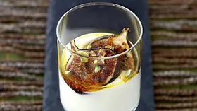 Рецепты с молочной продукцией, мёдом и инжиром