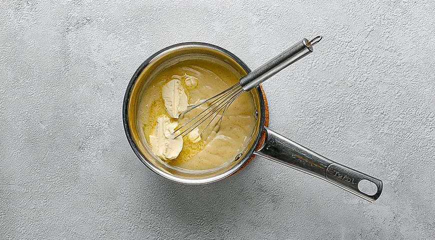 Банановый десерт  с карамелью