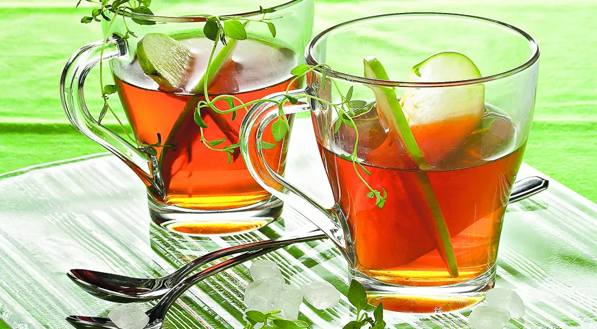 Чай с яблоками и тимьяном, пошаговый рецепт с фото на 0 ккал