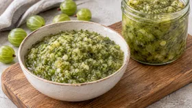 Приправа из крыжовника к мясным блюдам