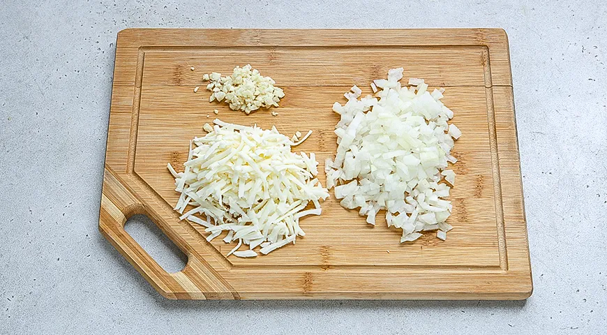 Куриный фарш с фасолью и шпинатом