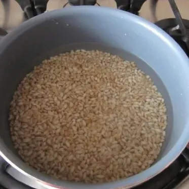 Кабачки, фаршированные крупой