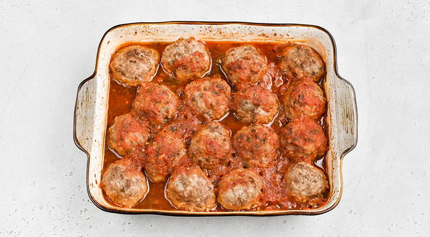 Тефтели в томатном соусе в духовке