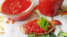 Икра из помидоров, корня хрена, сладкого и острого перца на зиму