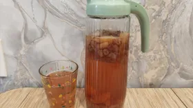 Компот из земляники и яблок